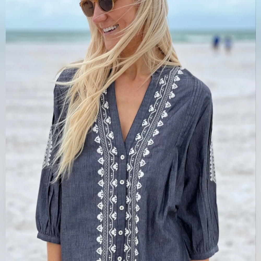 Sigrid Olsen Gray Top with White Embroidery